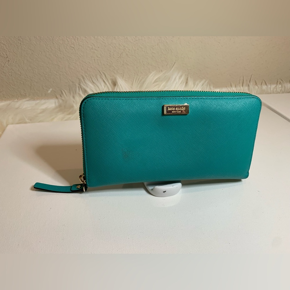 Kate Spade EUC Laurel Way Neda Teal Saffiano Leather Zip Around Wallet (W62)